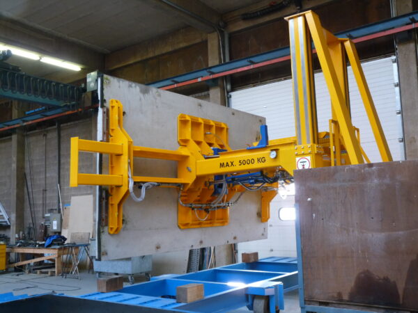 Special custom-made Vacuum lifters SP for concrete